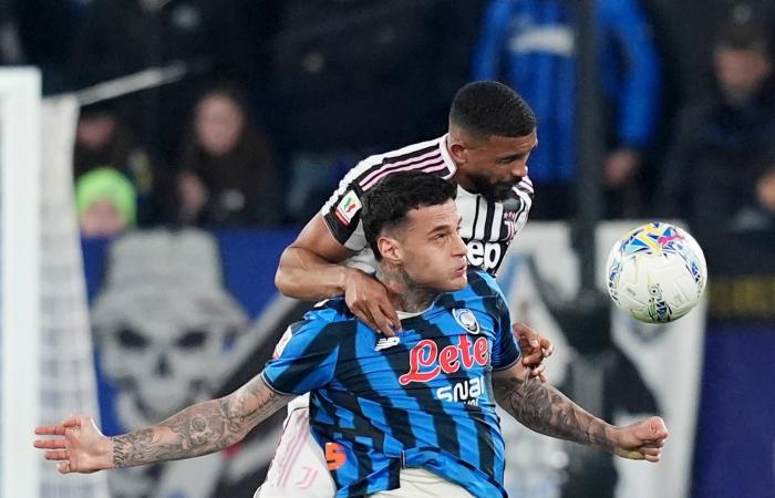 أتالانتا
      يفجر
      مفاجأة
      ويطيح
      بيوفنتوس
      من
      كأس
      إيطاليا