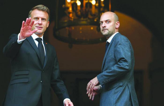 باريس
      ترى
      أن
      الظروف
      ملائمة
      لسير
      لبنان
      بعملية
      حصر
      السلاح