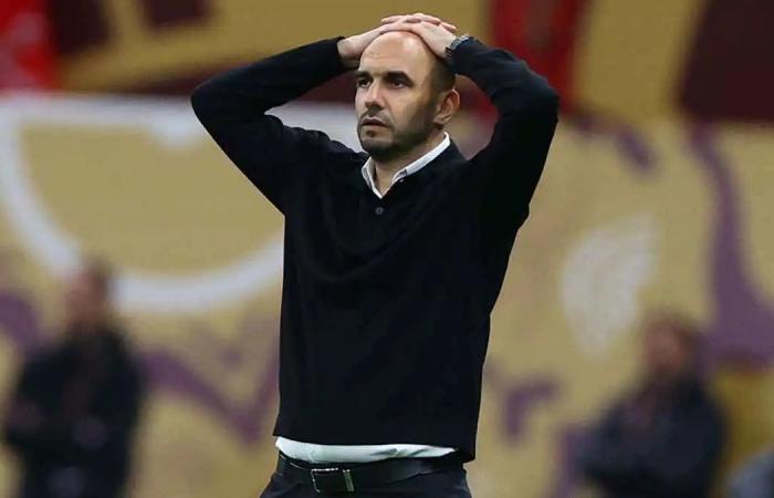 الركراكي يقدم استقالته من تدريب منتخب المغرب