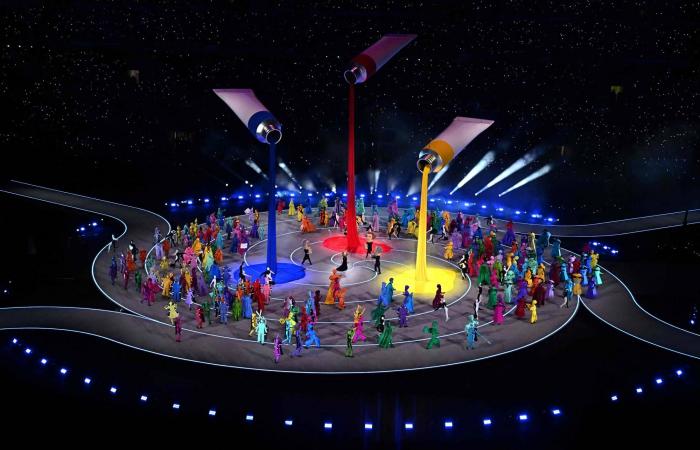 انطلاق
      حفل
      افتتاح
      الأولمبياد
      الشتوي
      من
      4
      مواقع