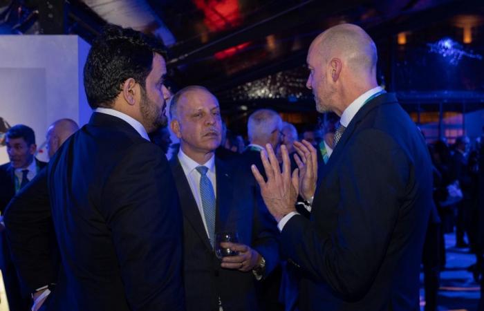 الشيخ جوعان يحضر حفل عشاء رئيس اللجنة الأولمبية الدولية في ميلانو