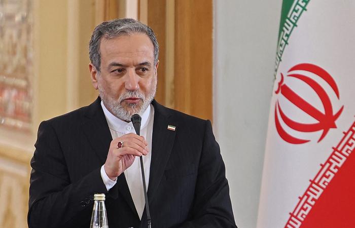 أول تعليق من وزير الخارجية الإيراني بعد انتهاء المحادثات مع أمريكا في مسقط