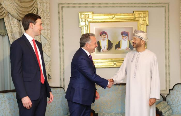 ترمب
      يشيد
      بالمحادثات
      مع
      إيران
      ويؤكد
      استئنافها
      مطلع
      الأسبوع
      المقبل