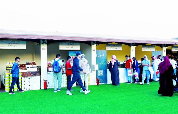 57 شركة في معرض التمور بسوق واقف