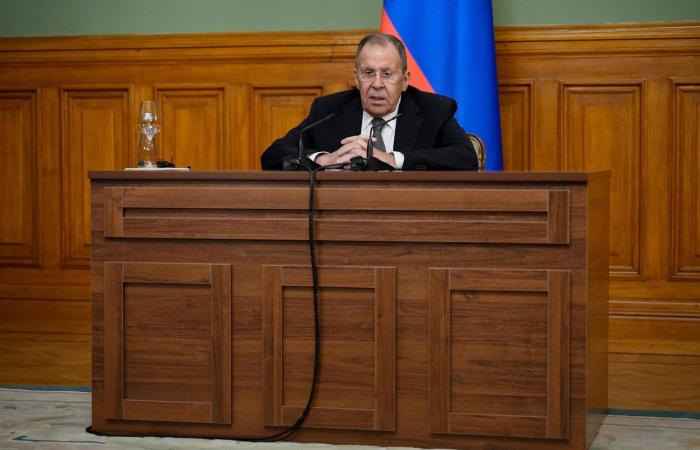 لافروف
      يتهم
      كييف
      بالسعي
      لتقويض
      المفاوضات
      بعد
      محاولة
      اغتيال
      جنرال
      روسي
      بارز