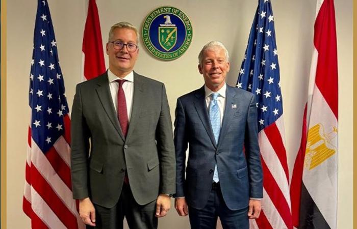 محادثات
      مصرية
      أميركية
      لتعزيز
      التعاون
      في
      مجال
      الطاقة