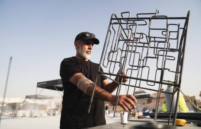 تقاطع
      الحداثة
      والتاريخ…
      «طويق
      للنحت»
      يستنطق
      الذاكرة
      والمسؤولية