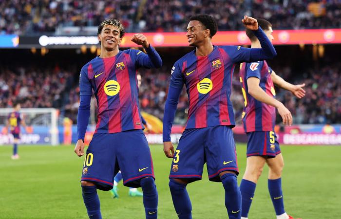 بهدف مُذهل ورقصة مميزة.. لامين يامال يخطف الأنظار في مباراة برشلونة وريال مايوركا