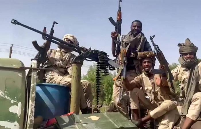 ليبيون
      يتوقعون
      زيادة
      الملاحقات
      الأميركية
      لمشتبهين
      بتفجير
      «مجمع
      بنغازي»