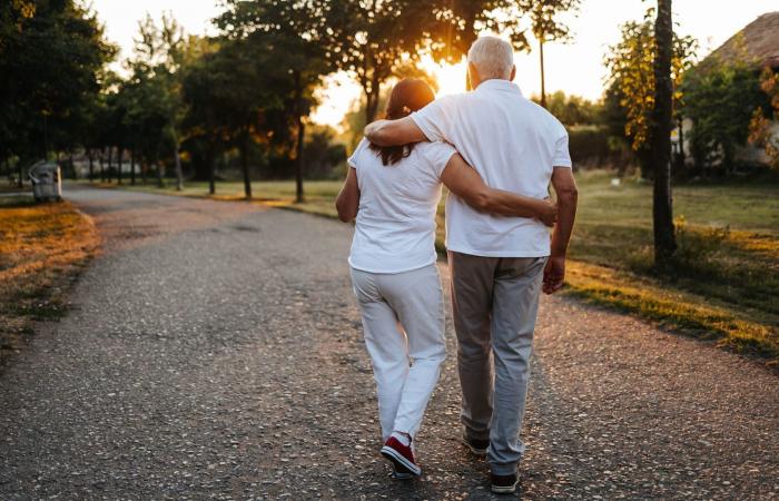 كيف يمكن أن نعيش لفترة أطول؟ دراسة تكشف السر