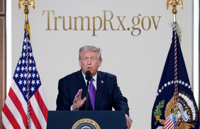 لماذا
      يصرّ
      ترمب
      على
      إعادة
      تسمية
      المعالم؟