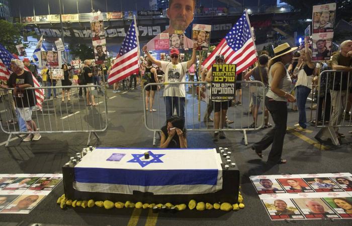 هكذا
      دفعت
      «حماس»
      ترمب
      للإشادة
      بها
      عدة
      مرات