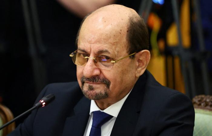 بالأسماء.. وزراء الحكومة اليمنية الجديدة برئاسة الزنداني