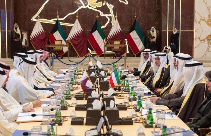 اللجنة العليا المشتركة للتعاون بين قطر والكويت تعقد دورتها السابعة في الكويت