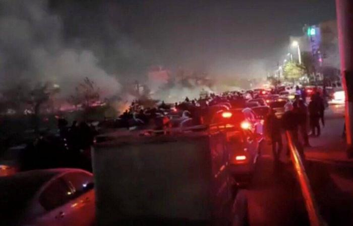 تقرير:
      إدارة
      ترمب
      تتوقع
      من
      إيران
      تقديم
      تنازلات
      في
      الملف
      النووي