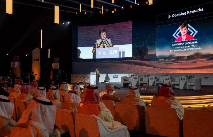 من
      العلا...
      3
      دروس
      سعودية
      لتمكين
      الاقتصادات
      الناشئة