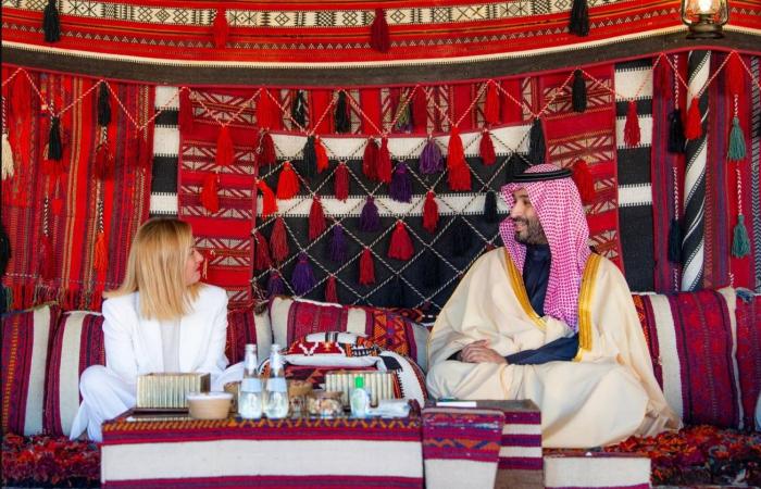 وزيرا
      خارجية
      السعودية
      وغواتيمالا
      يستعرضان
      العلاقات
      الثنائية