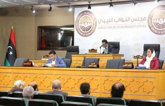 تونس:
      إيداع
      قاضٍ
      معزول
      السجن
      بسبب
      تدوينات
      منتقدة
      للرئيس
      سعيّد