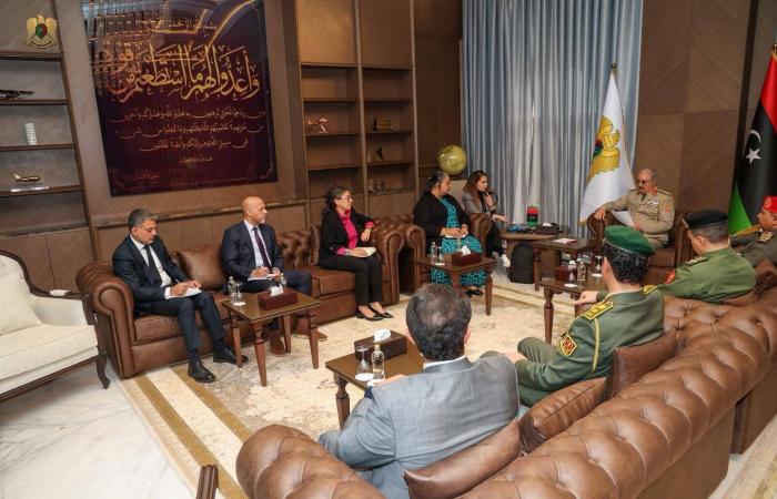 السودان
      يعود
      إلى
      «إيغاد»