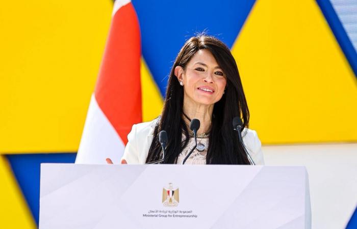 مصر
      تُدشّن
      تحوّلاً
      تاريخياً
      في
      اقتصاد
      الابتكار
      بإطلاق
      «ميثاق
      الشركات
      الناشئة»
      الوطني