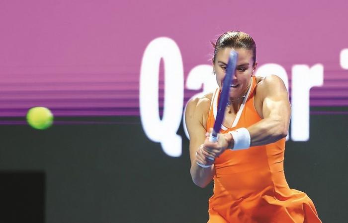 في أولى مفاجآت قطر توتال إنرجيز للتنس للسيدات 2026.. الأمريكية أنيسيموفا بطلة النسخة الماضية تودع البطولة