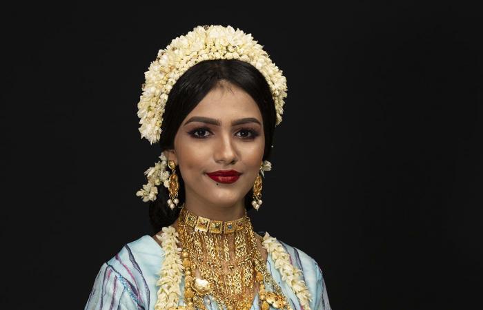 مصور سعودي يرصد "أصالة وعراقة" الأزياء التقليدية للمرأة السعودية