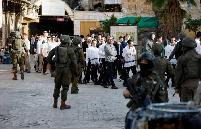 رفض
      أردني
      -
      فلسطيني
      تام
      للقرارات
      الإسرائيلية
      الأخطر
      على
      الضفة