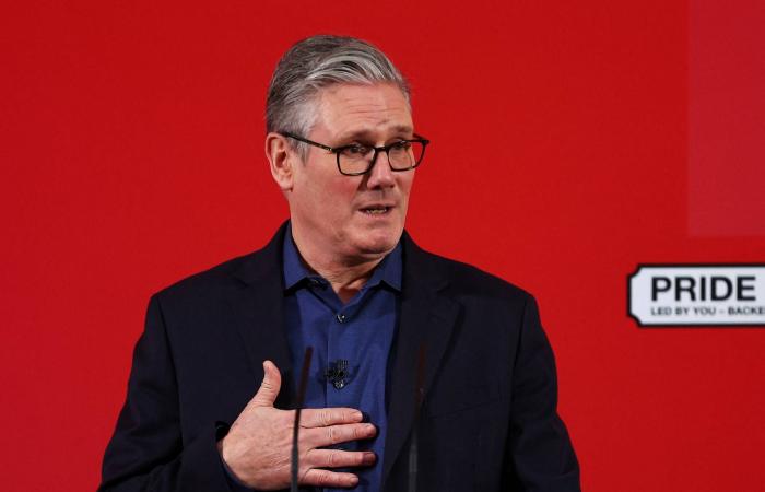 كيف
      يمكن
      استبدال
      ستارمر
      في
      رئاسة
      حكومة
      بريطانيا؟