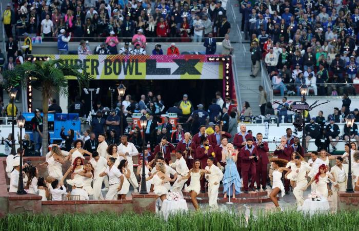 تمثيل
      الولايات
      المتحدة
      تحت
      النار:
      ترمب
      يهاجم
      المتزلج
      هانتر
      هِس