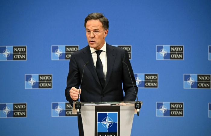 تحفظات
      في
      المفوضية
      الأوروبية
      على
      خطوة
      إسبانيا
      نحو
      تسوية
      وضعية
      نصف
      مليون
      مهاجر