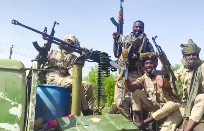 إثيوبيا
      تبني
      معسكراً
      سرياً
      لتدريب
      مقاتلين
      لـ«الدعم
      السريع»