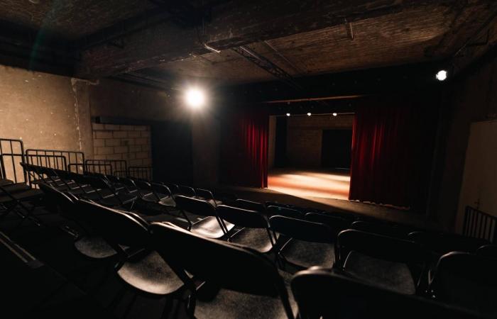 المتحف
      البريطاني
      ينجح
      في
      بقاء
      قلادة
      ذهبية
      للملك
      هنري
      الثامن