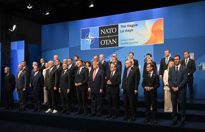 اندلاع
      احتجاجات
      عنيفة
      في
      ألبانيا
      بسبب
      مزاعم
      فساد
      حكومي