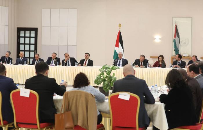 تحقيقات
      العراق
      مع
      سجناء
      «داعش»
      بدأت
      «من
      الصفر»