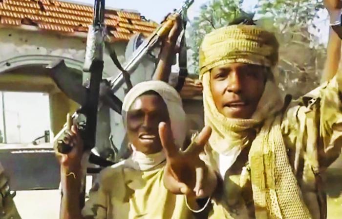 «الوطني
      الليبي»
      ينفي
      سيطرة
      مجموعات
      مسلحة
      على
      شريط
      حدودي
      بالجنوب