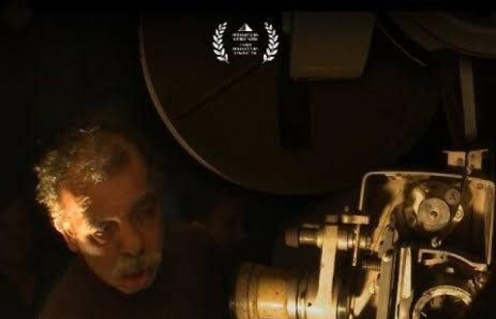 مي
      عودة
      لـ«الشرق
      الأوسط»:
      أنحاز
      لمشروعات
      الأفلام
      المتفردة