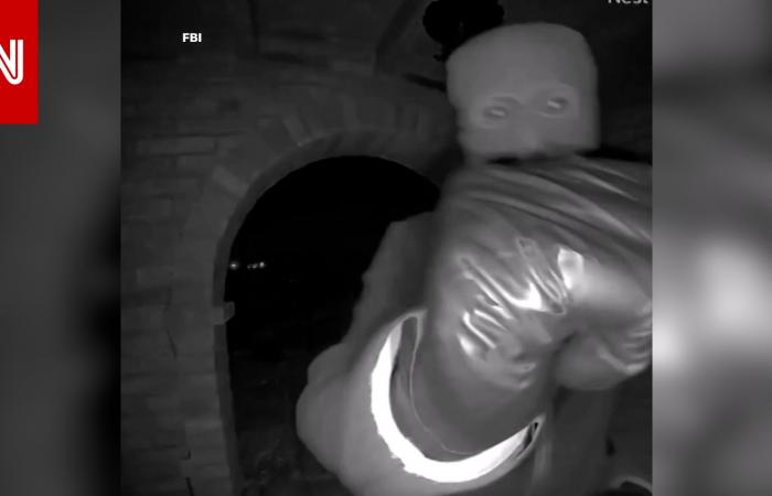 متابعة: عميل سابق بمكتب التحقيقات الفيدرالي يحلل لقطات كاميرات المراقبة في منزل نانسي غوثري