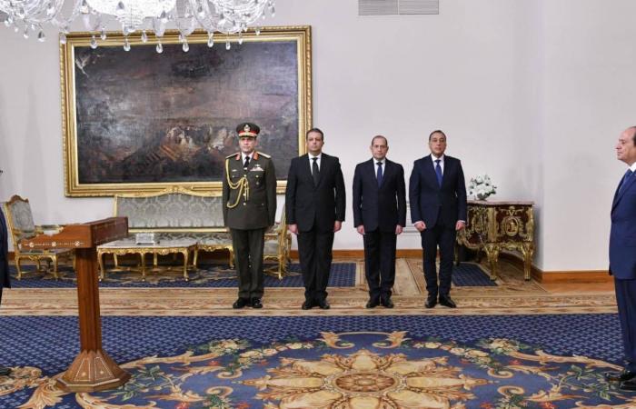 ما
      المنتظر
      من
      الحكومة
      المصرية
      في
      تشكيلتها
      الجديدة؟