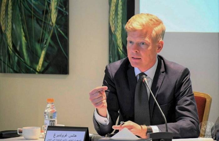 غروندبرغ
      يحذر
      من
      انتكاس
      المكاسب
      اليمنية
      واتساع
      الصراع