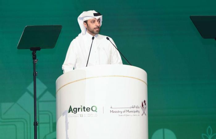 وزير البلدية يفتتح النسخة الثالثة عشرة من معرض قطر الزراعي الدولي "أجريتك 2026"