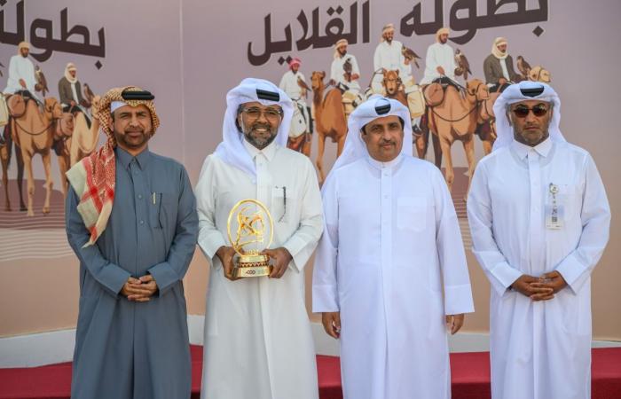 فريق العديد يتوج ببيرق بطولة القلايل للصيد التقليدي 2026