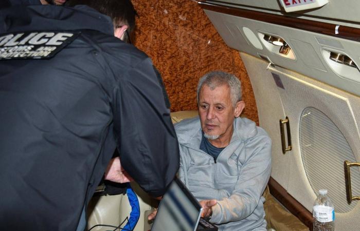 ليبيا:
      تحركات
      أميركية
      لملاحقة
      متهمين
      جدد
      في
      هجوم
      «قنصلية
      بنغازي»