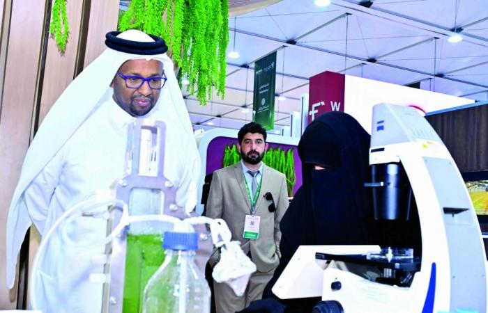 جامعة قطر تستعرض حلولًا مبتكرة في معرض قطر الزراعي