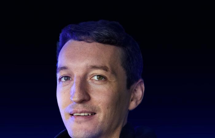 371
      %
      نمواً
      في
      تبني
      أدوات
      الذكاء
      الاصطناعي
      إجرامياً