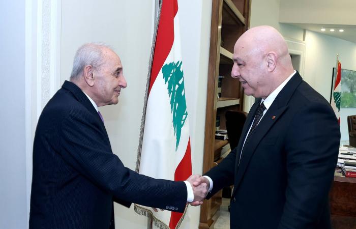 لبنان:
      إنجاز
      الاستحقاق
      النيابي
      يتقدم
      على
      التمديد