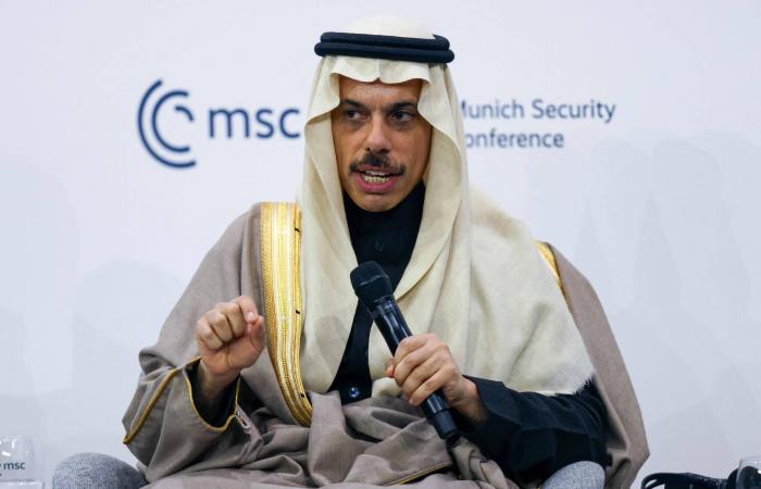 وزير
      الخارجية
      السعودي
      يؤكّد
      من
      ميونيخ
      حقّ
      الفلسطينيين
      في
      تقرير
      المصير