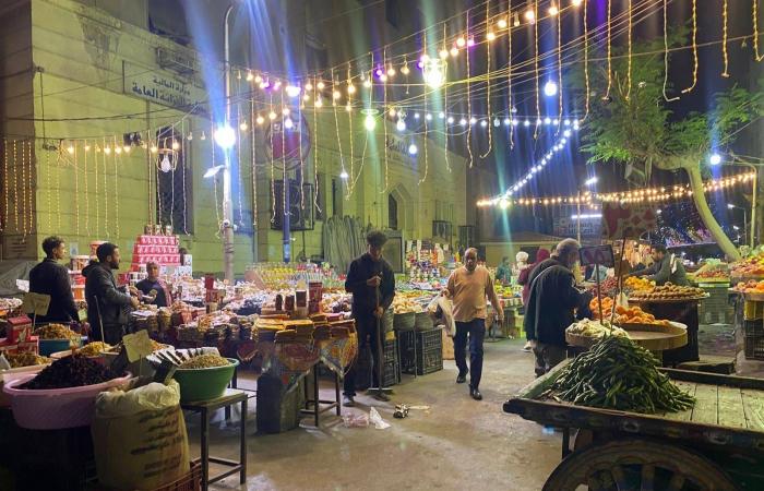 ماذا
      ستفعل
      الطبقة
      الوسطى
      المصرية
      لموازنة
      نفقاتها
      في
      رمضان؟