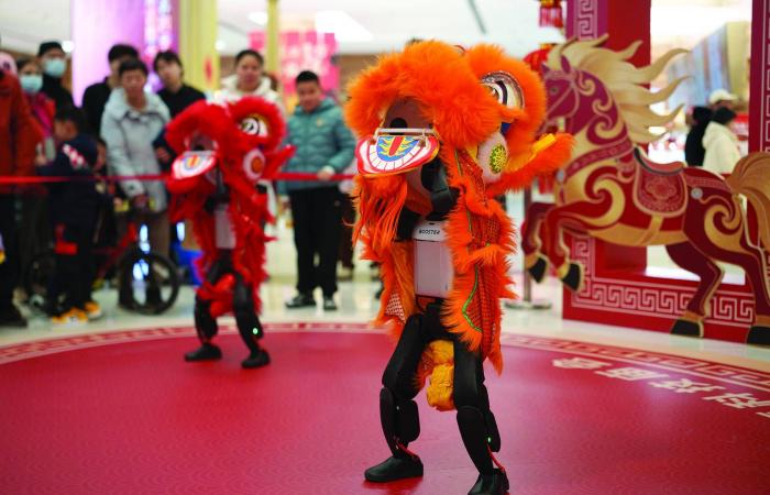 «روبوتات
      أكثر»...
      استراتيجية
      الصين
      لمواجهة
      المستقبل