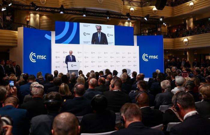 قادة ومسؤولون أوروبيون يدعون الولايات المتحدة لرأب الصدع مع قارتهم