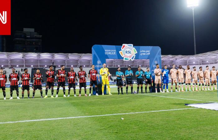 متابعة: تصرف "صادم" من حارس مرمى مع حامل الكرات خلال مباراة في الدوري السعودي